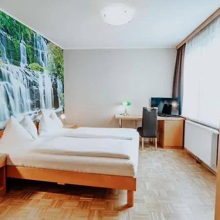 Hotel Am Kapuzinerplatz 4*