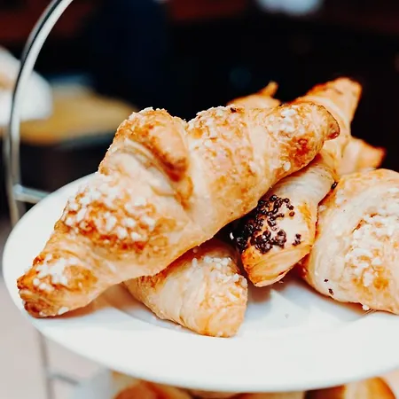 Am Kapuzinerplatz 4*