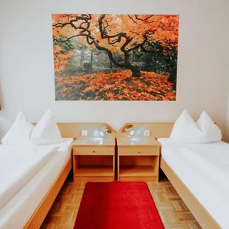 Hotel Am Kapuzinerplatz 4*