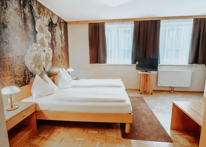 Am Kapuzinerplatz Hotel Knittelfeld