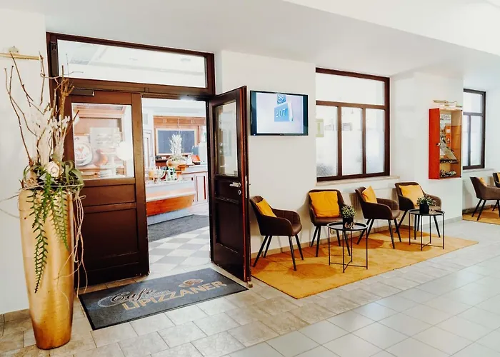 Hotel Am Kapuzinerplatz 4*