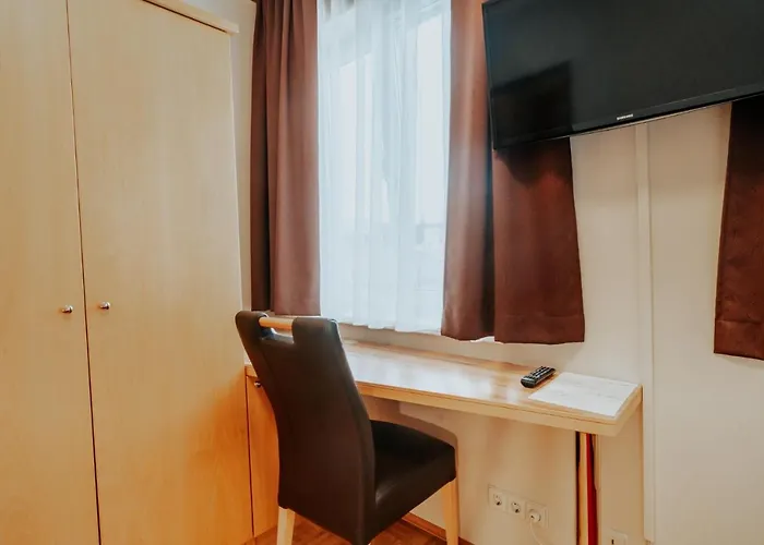 Am Kapuzinerplatz Hotel Knittelfeld