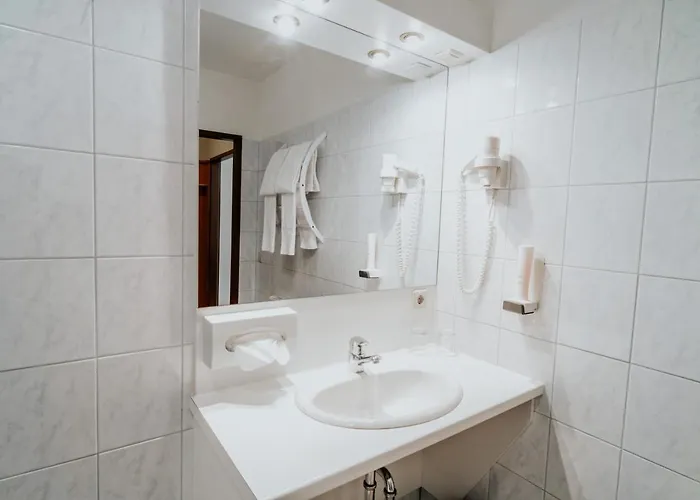 Am Kapuzinerplatz 4*